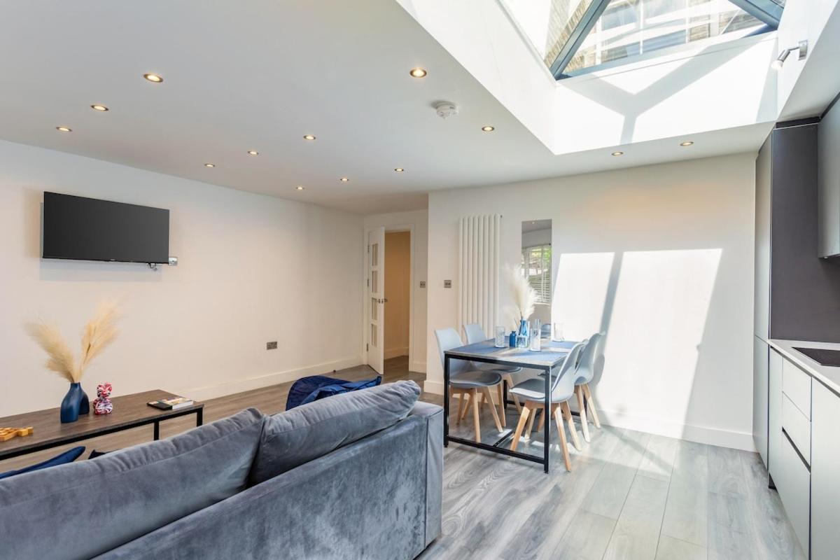 Stylish 2-bed Flat In The Heart Of West Hampstead * London