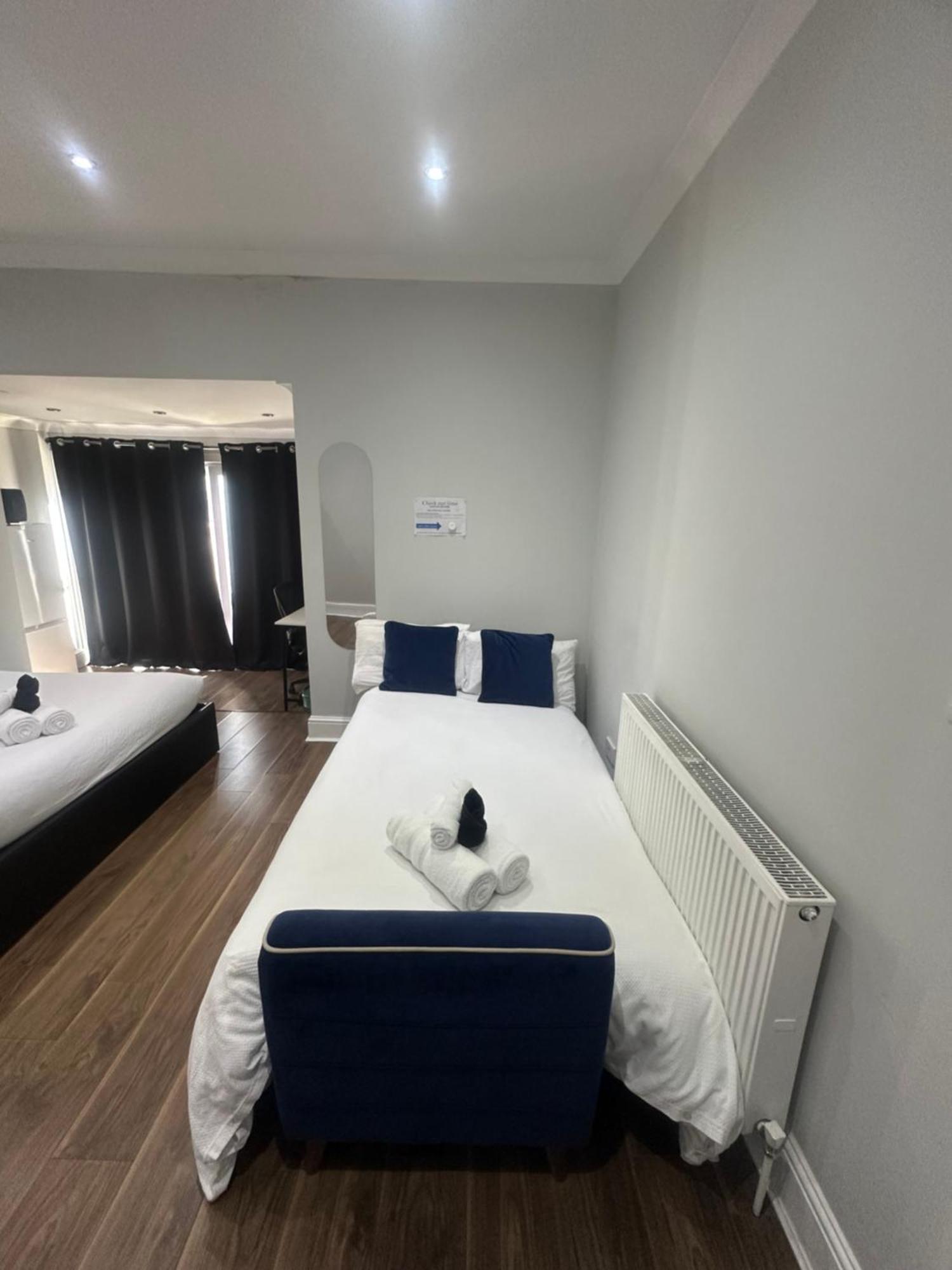 Black & White Double Bedroom London