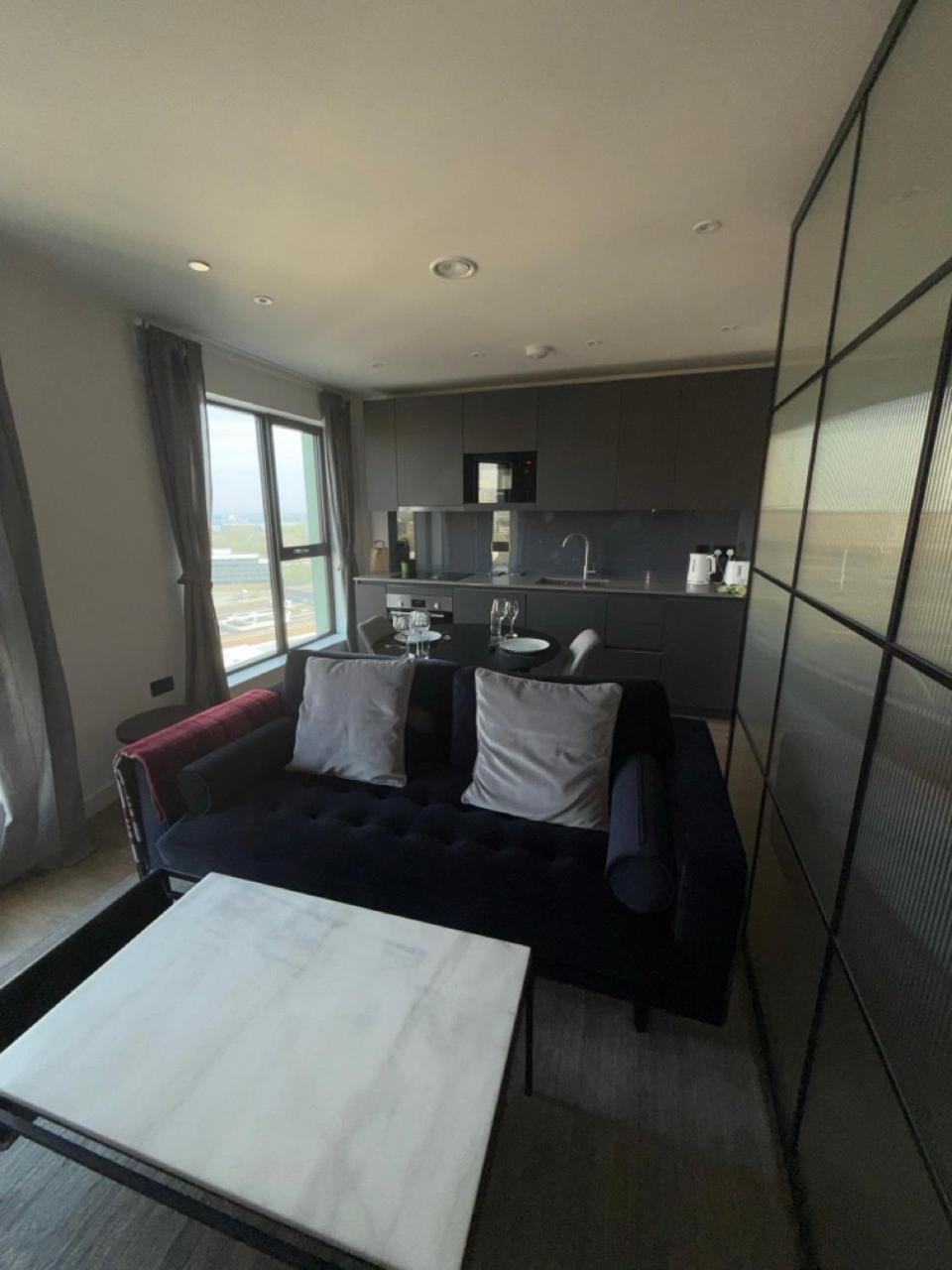 Apartment Sky Near O2, Olympic Stadium Canary Wharf London