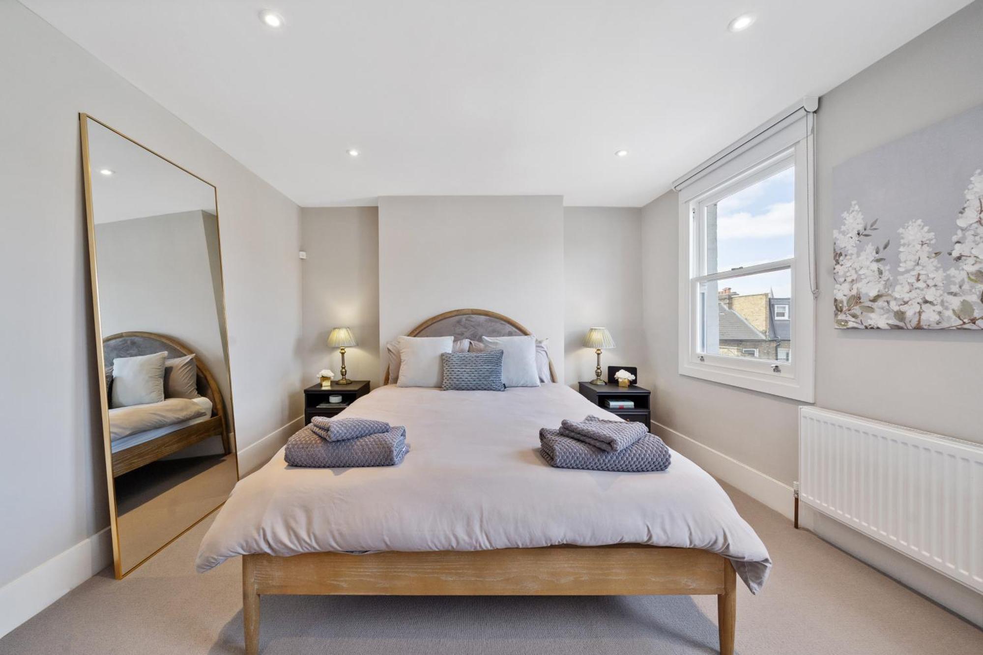 4 Bedroom House With Garden In Battersea Close To Chelsea Hébergement de vacances Londres