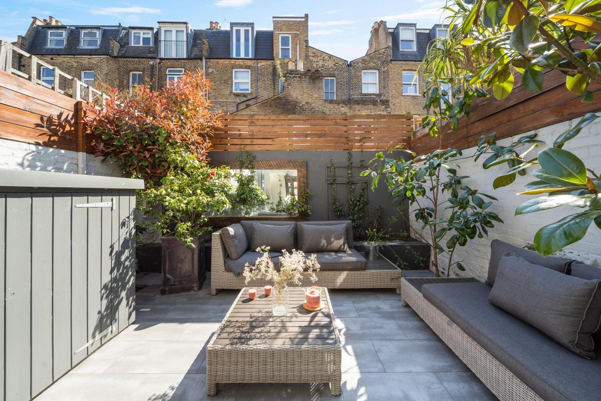 Hébergement de vacances 4 Bedroom House With Garden In Battersea Close To Chelsea *