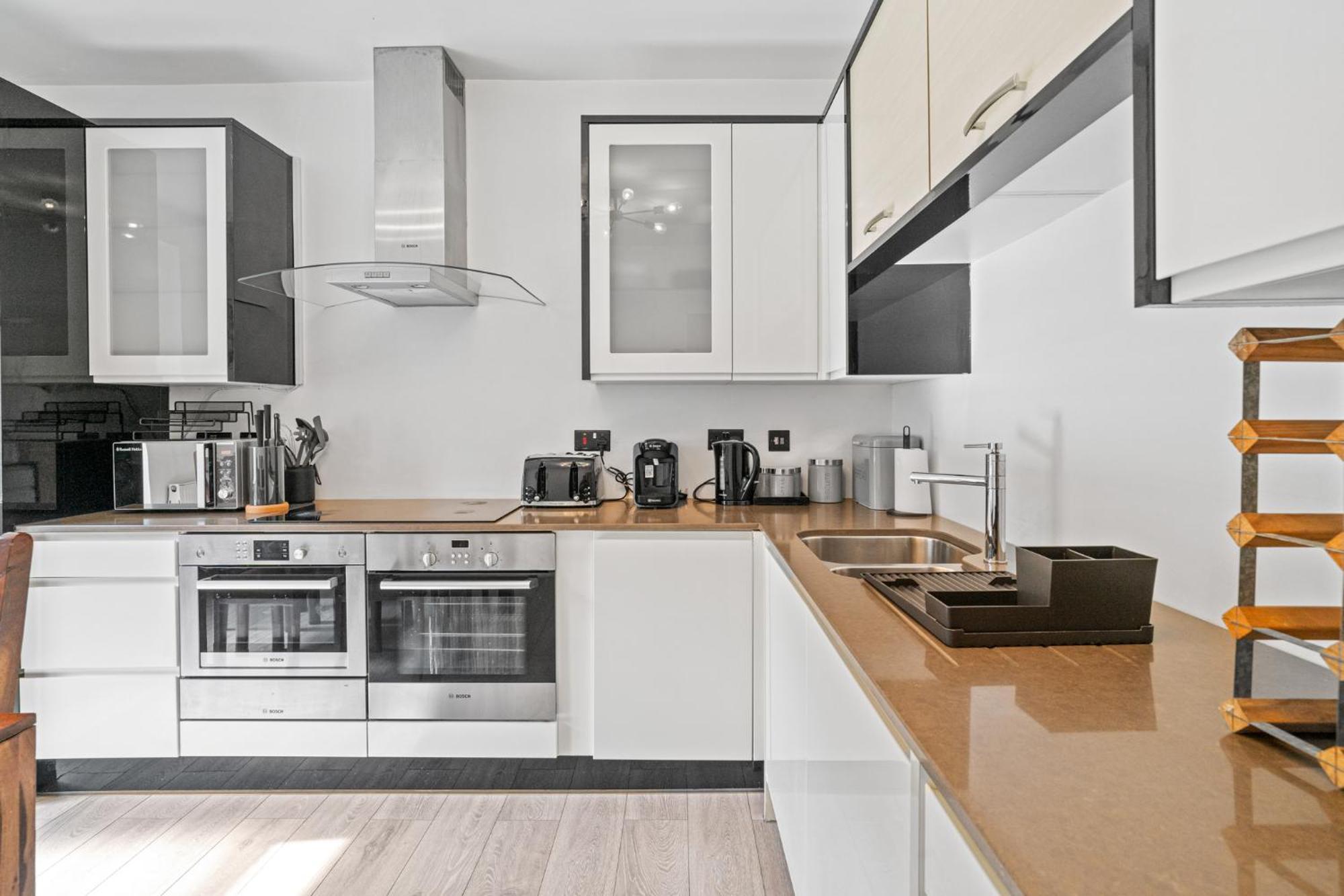 Semesterbostad Charming 3br By Redcliffe Gdns London