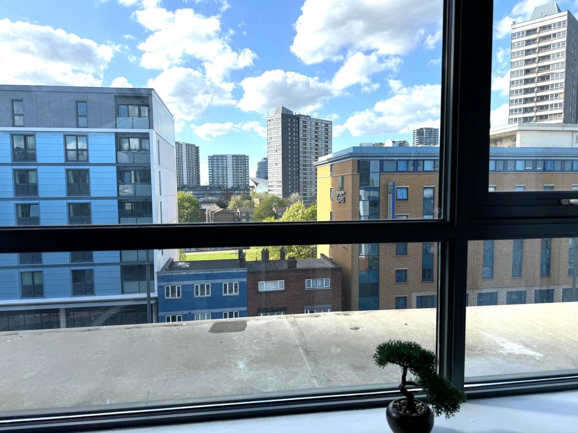 Magnificent Luxurious For 6ppl In Stratford - 6mins Walk To Stratford Station Lejlighed London