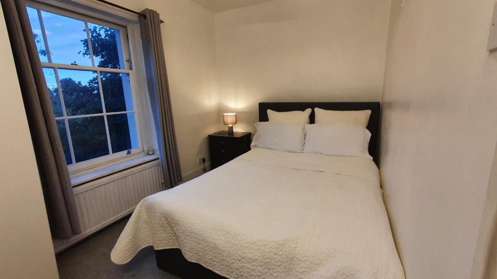Hill House Second Bed & Breakfast