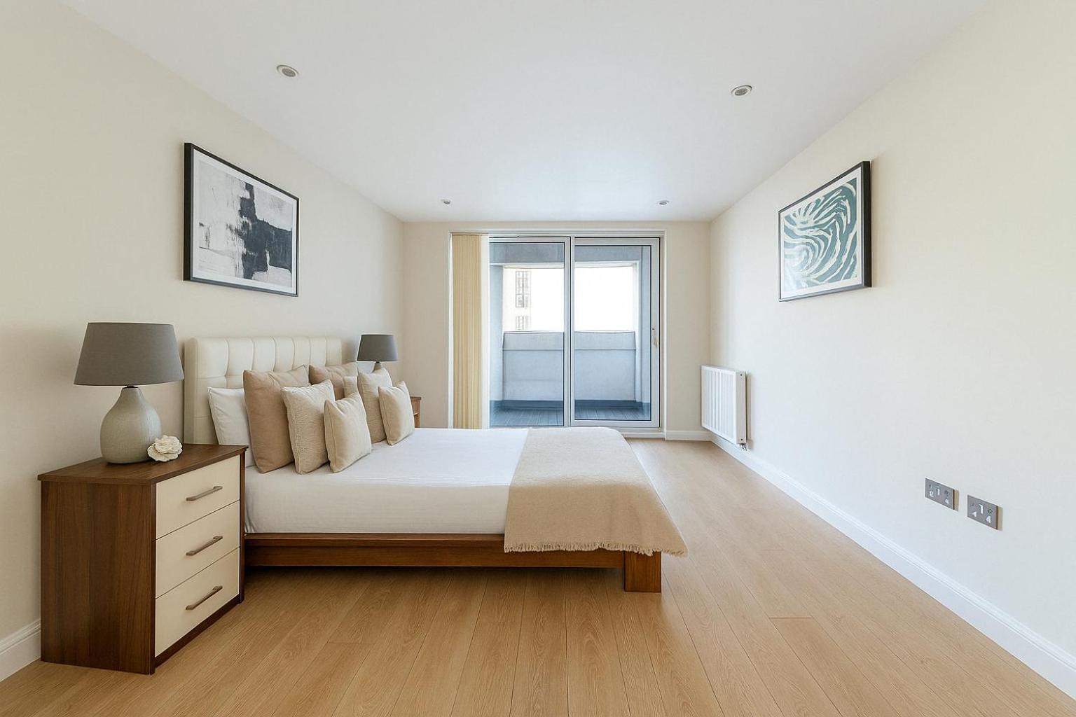Stylish 1-bed Flat In Greenwich - Steps From Dlr & Views Apartment *