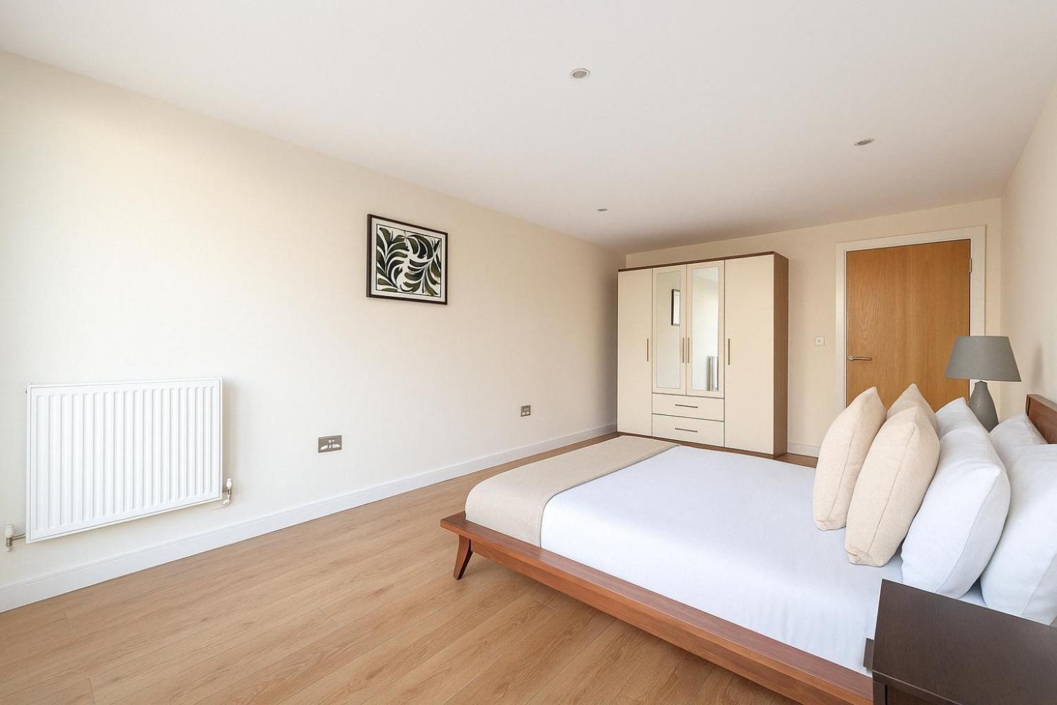 Stylish 1-bed Flat In Greenwich - Steps From Dlr & Views Apartment London