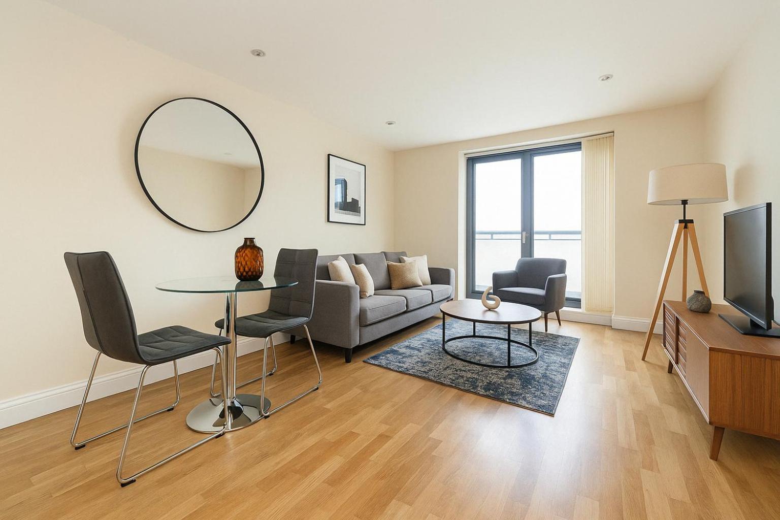 Apartment Stylish 1-bed Flat In Greenwich - Steps From Dlr & Views