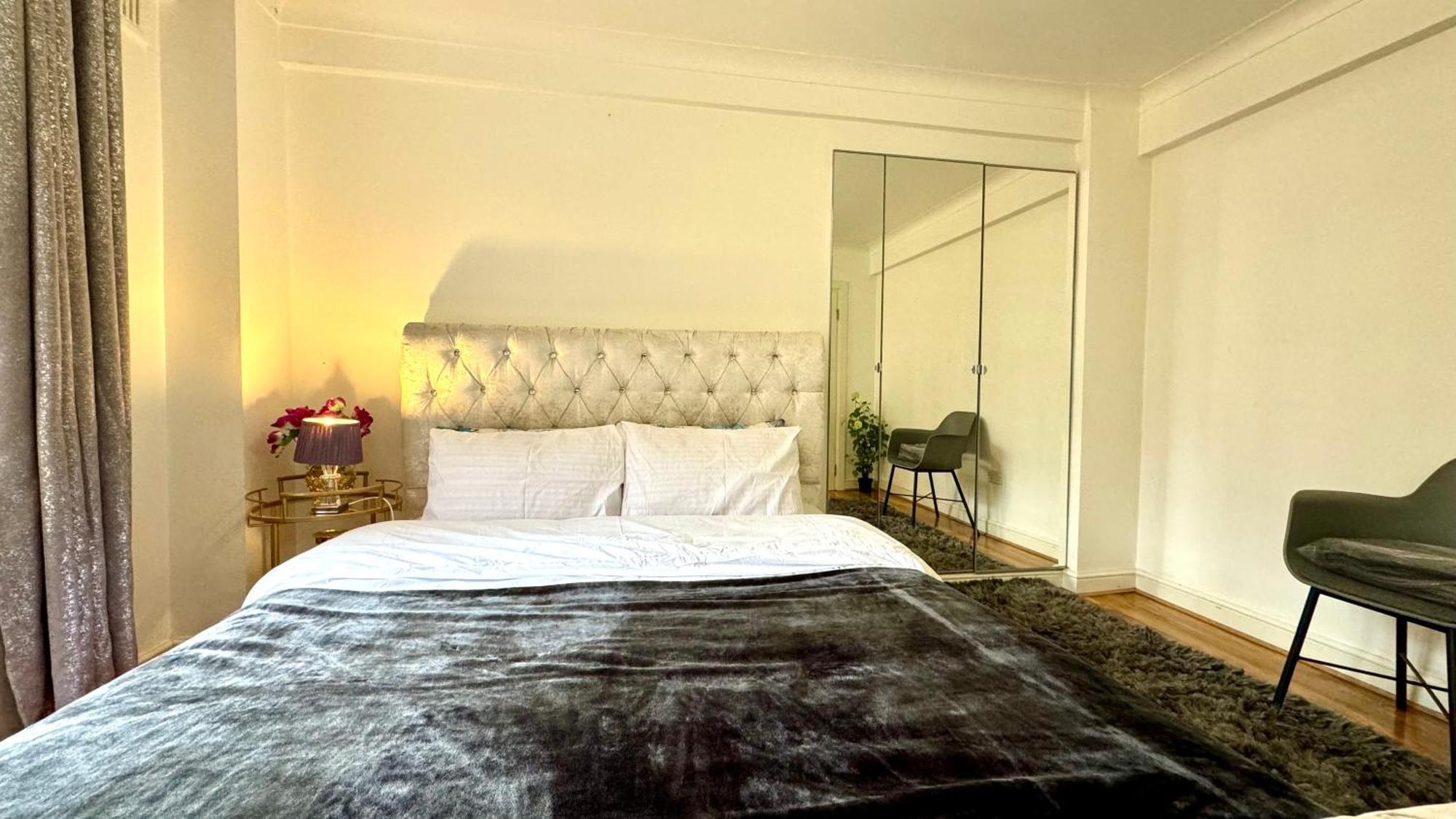 1 Bedroom Edgware Road Hosted By Ali *