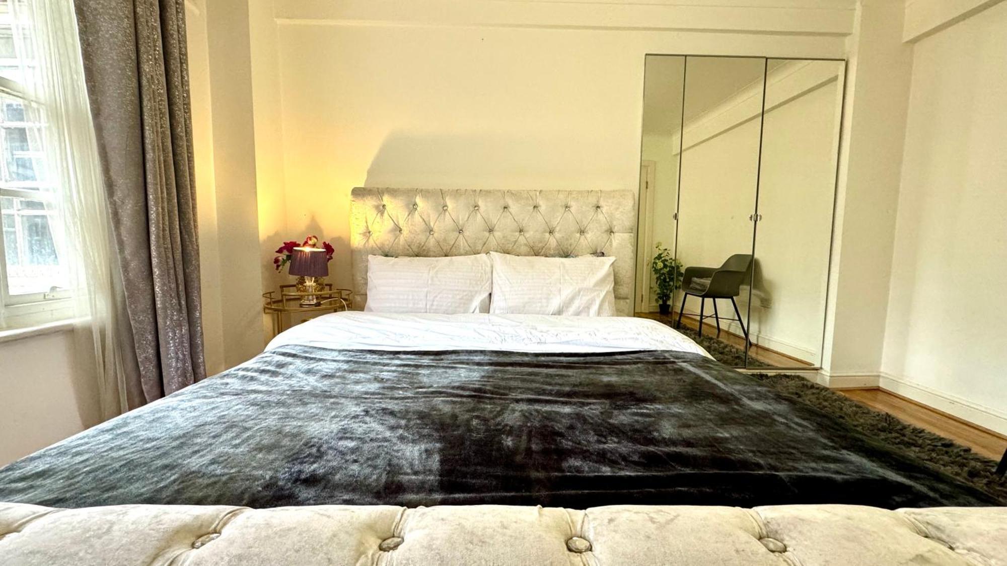 1 Bedroom Edgware Road Hosted By Ali London