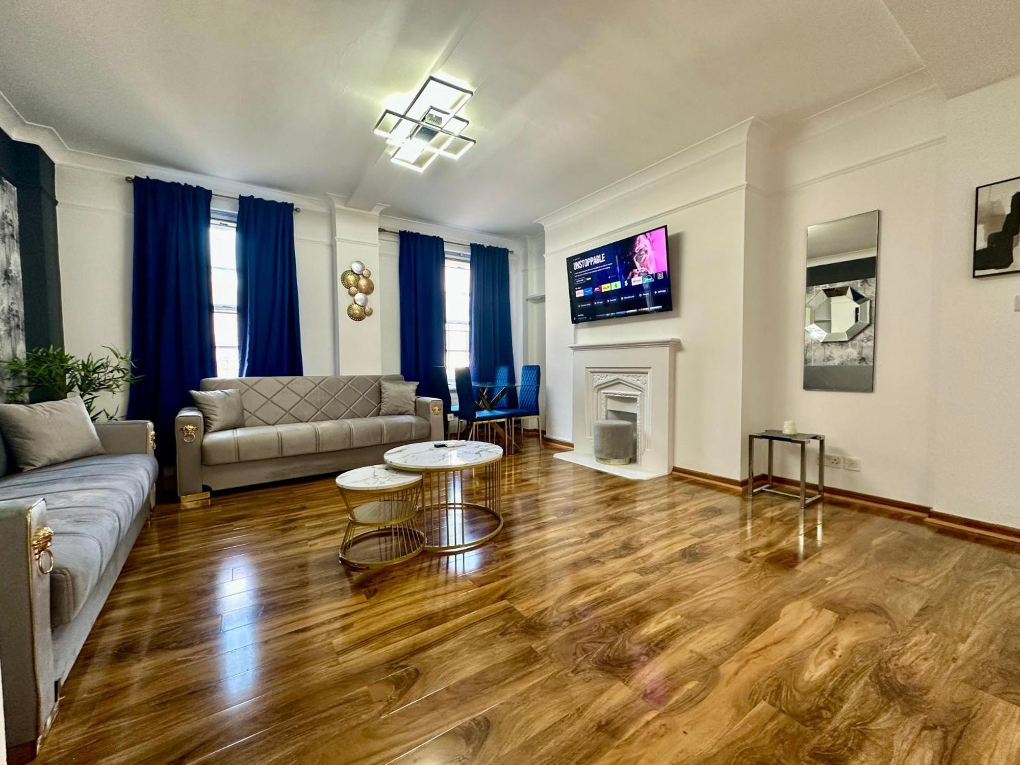 Luxury Flat Next To Hyde Park & Oxford Street Apartment *
