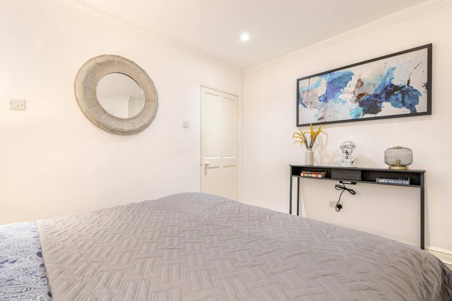 Spacious And Private By Royal Palace Appartamento