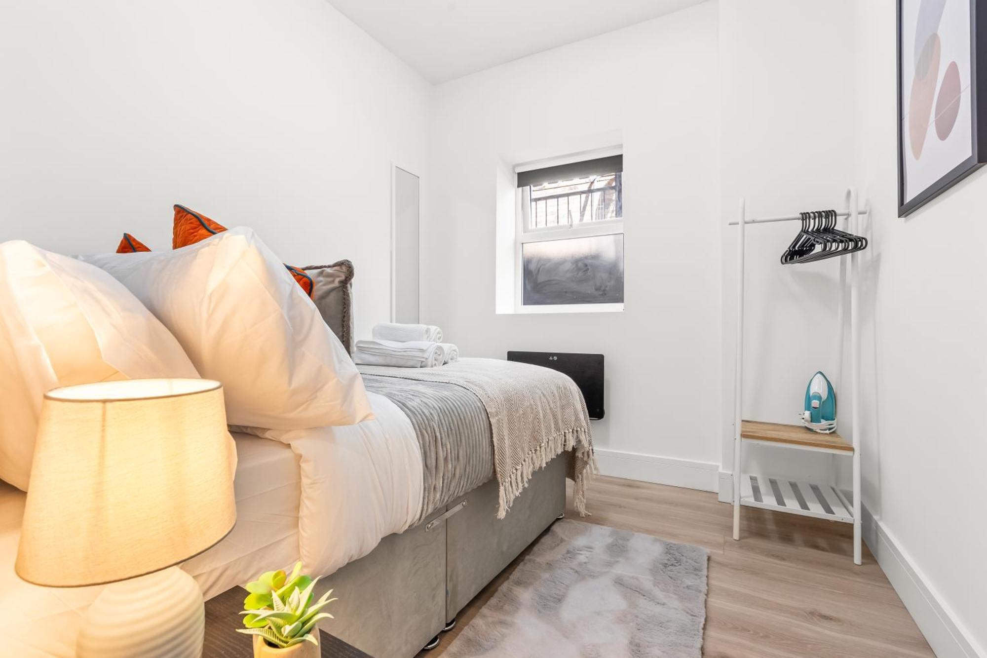 Appartamento Modern 4 Bed - Free Parking Londra