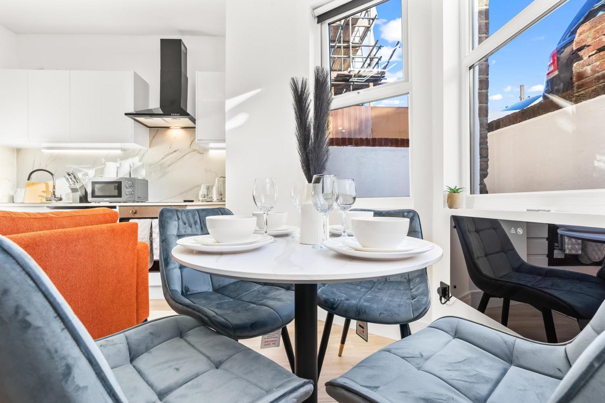 Modern 4 Bed - Free Parking Appartamento Londra