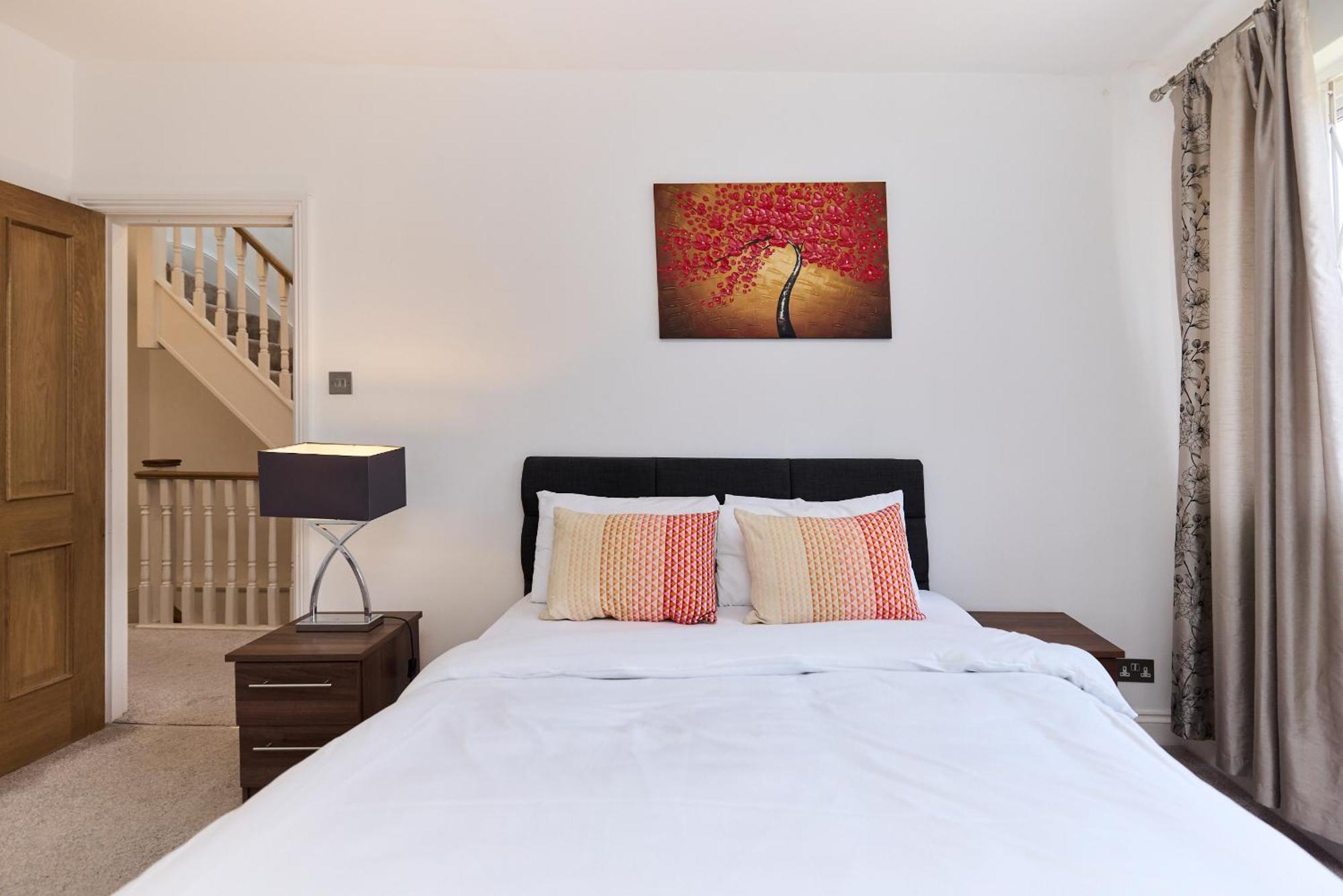 The Porchester Gardens - Modern & Bright 4bdr With Garden And Parking Lägenhet *