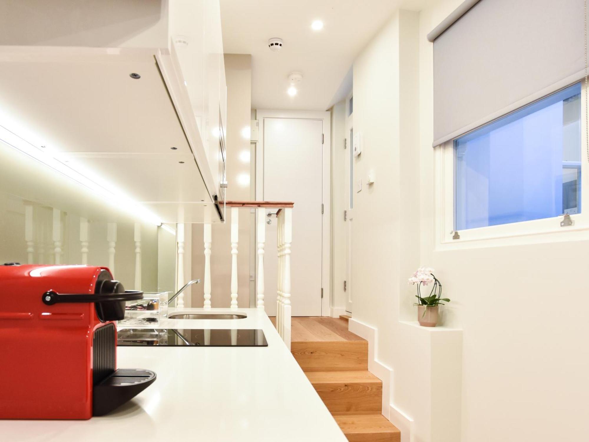 Earls Court East Serviced By Stayprime 3* London