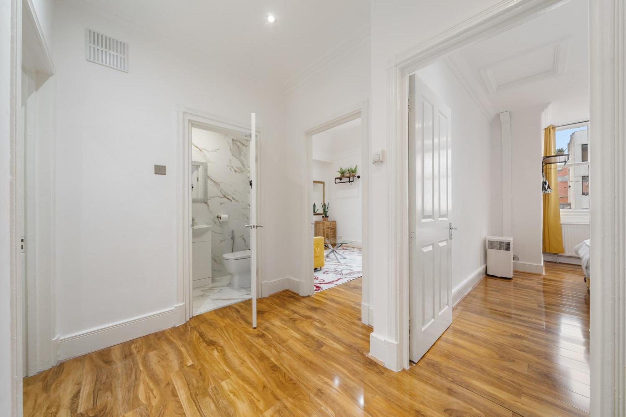 Modern 2-bedroom On Oxford Street 8gc Leilighet