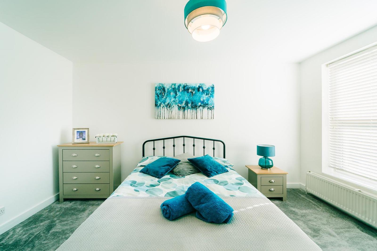 Two Bedroom By Brookland Serviced Short Lets With Free Wifi * London