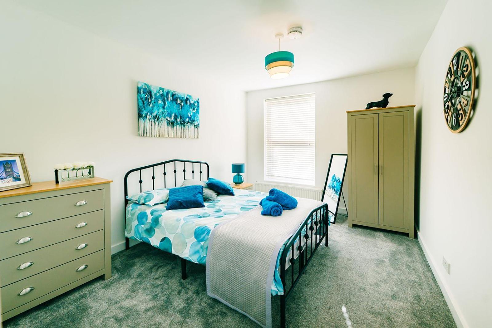 Two Bedroom By Brookland Serviced Short Lets With Free Wifi Apartment