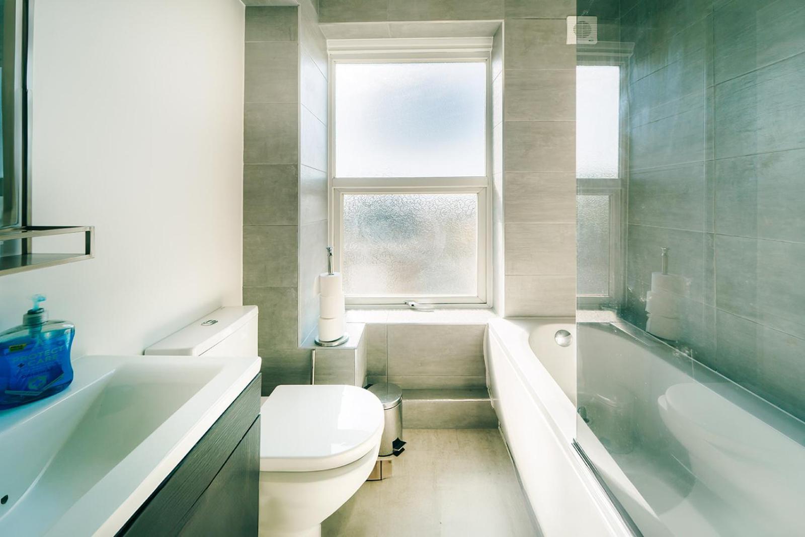 Two Bedroom By Brookland Serviced Short Lets With Free Wifi Apartment London