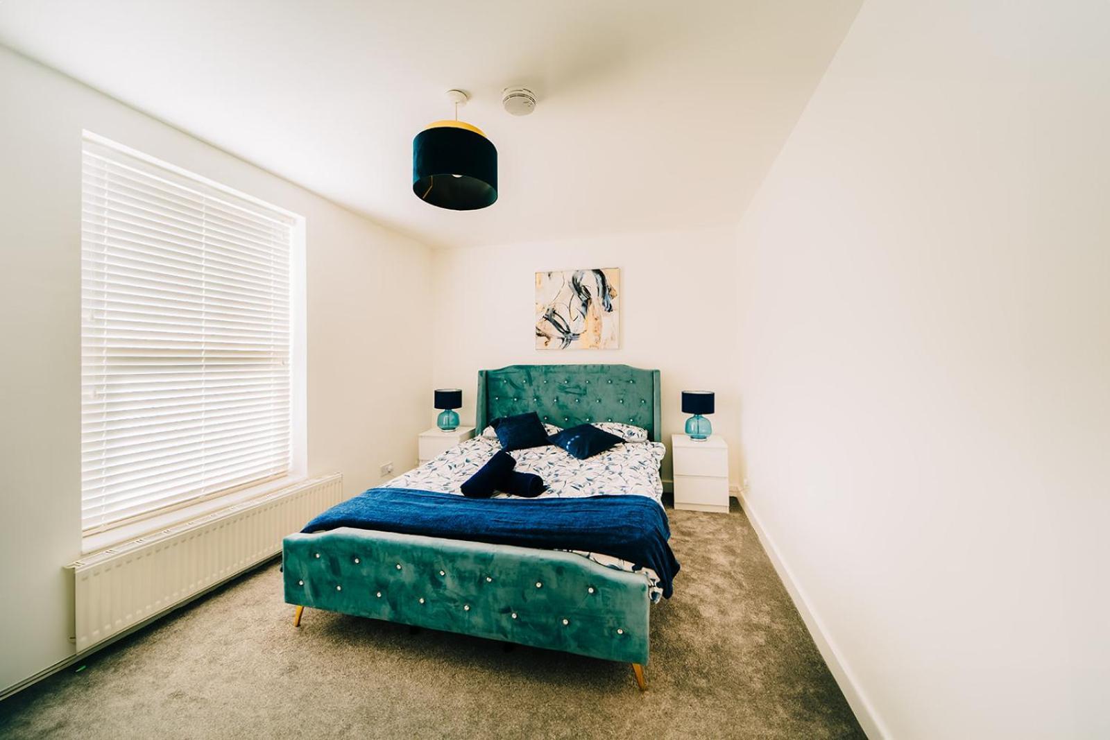 Two Bedroom By Brookland Serviced Short Lets With Free Wifi *