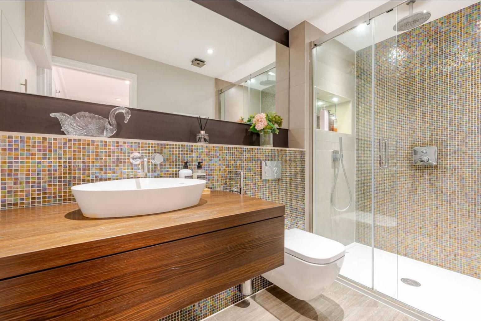 Spacious And Private By Royal Palace * Londra