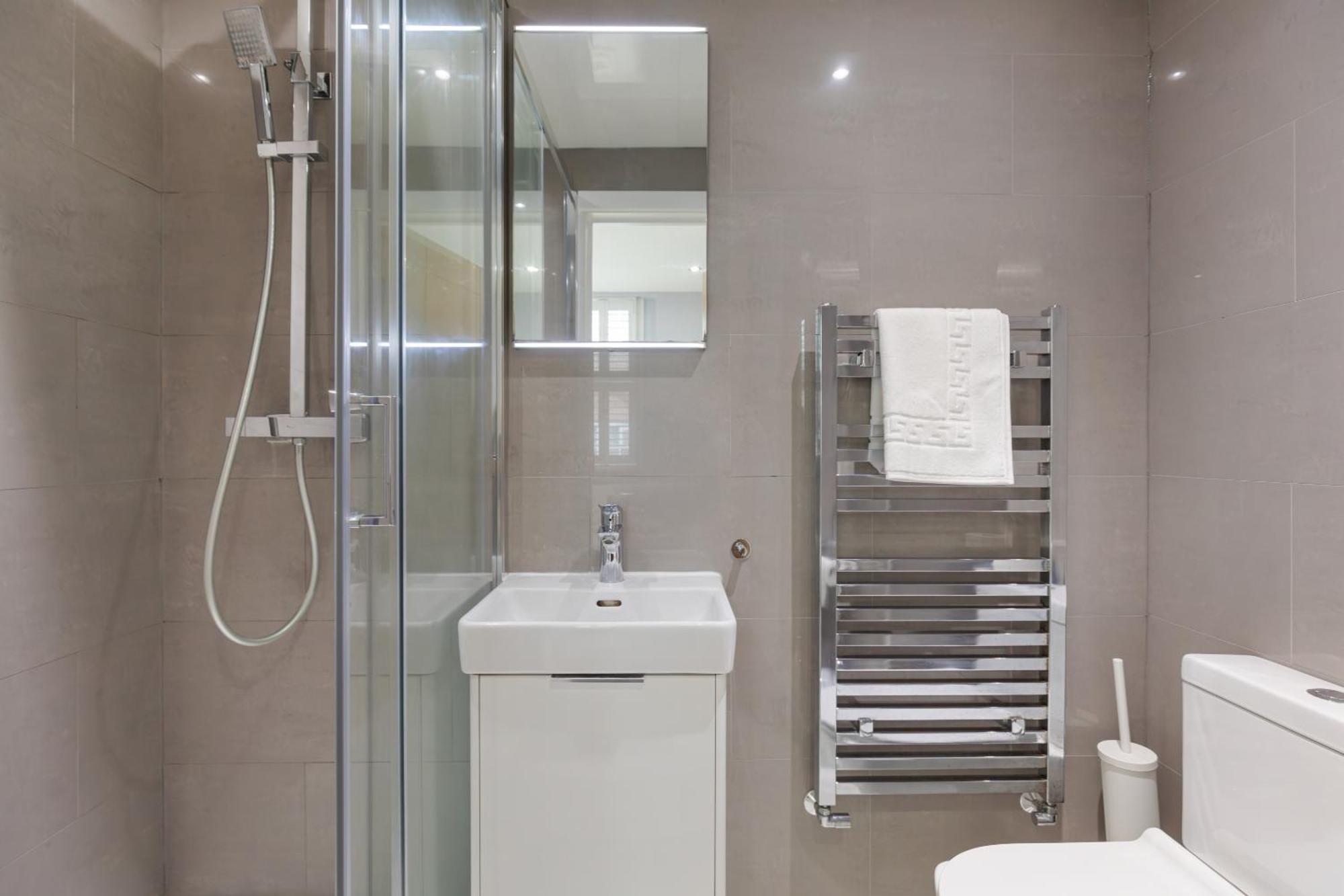 Apartment 5 Bedroom Flat In Paddington