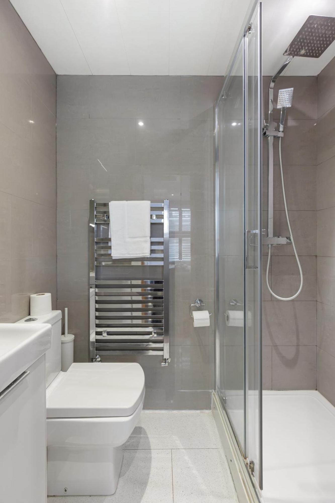 5 Bedroom Flat In Paddington *