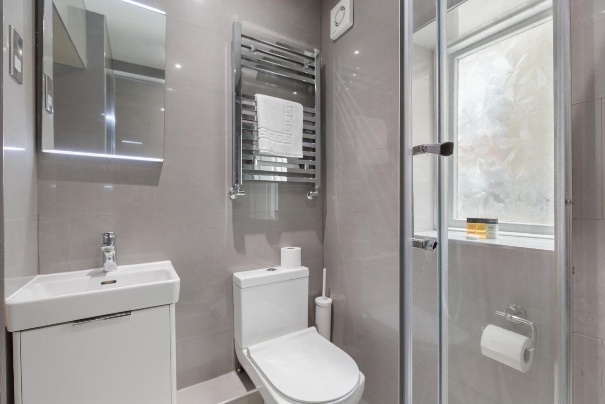Apartment 5 Bedroom Flat In Paddington London