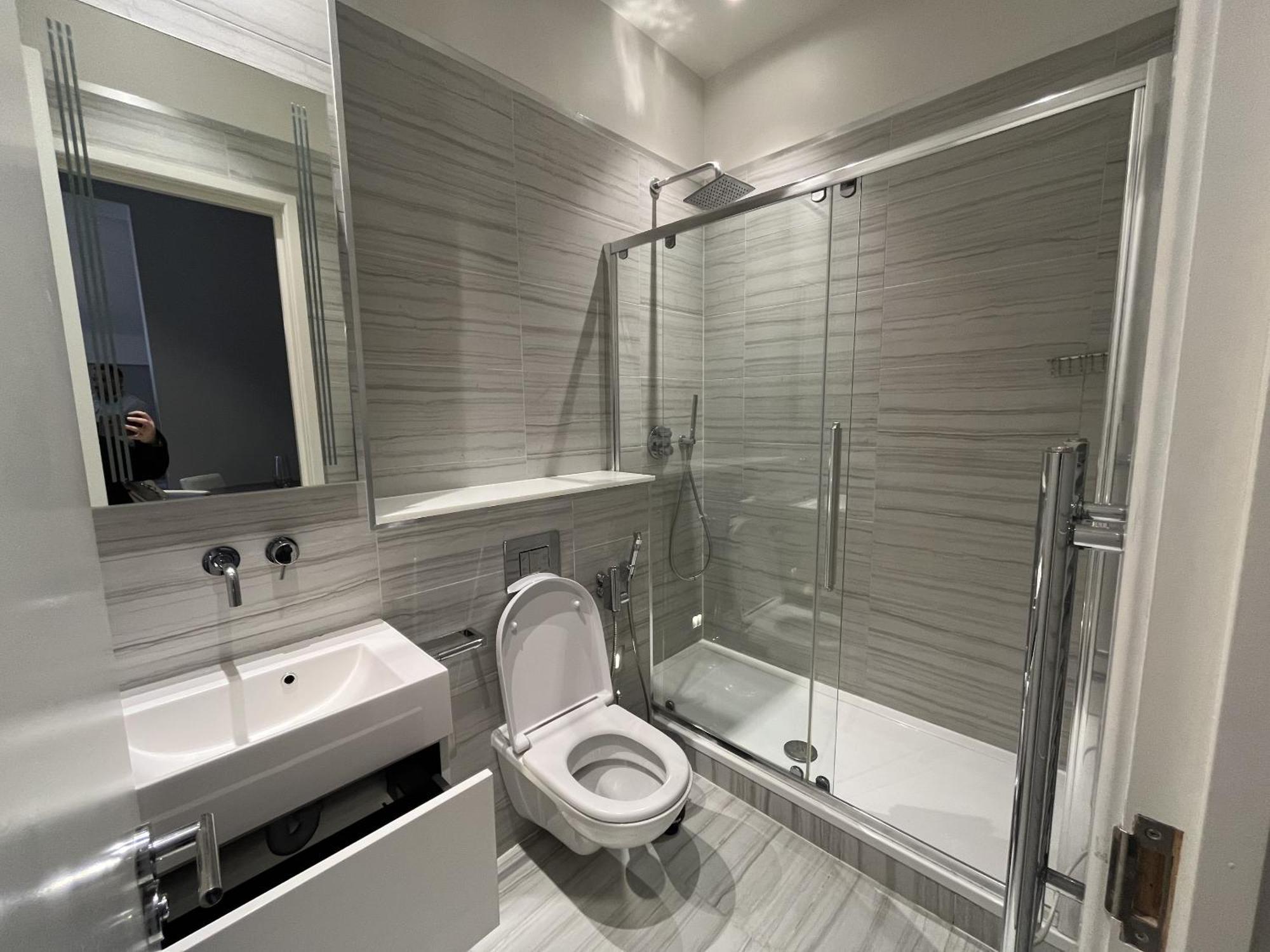 High Street Kensington Apartment *