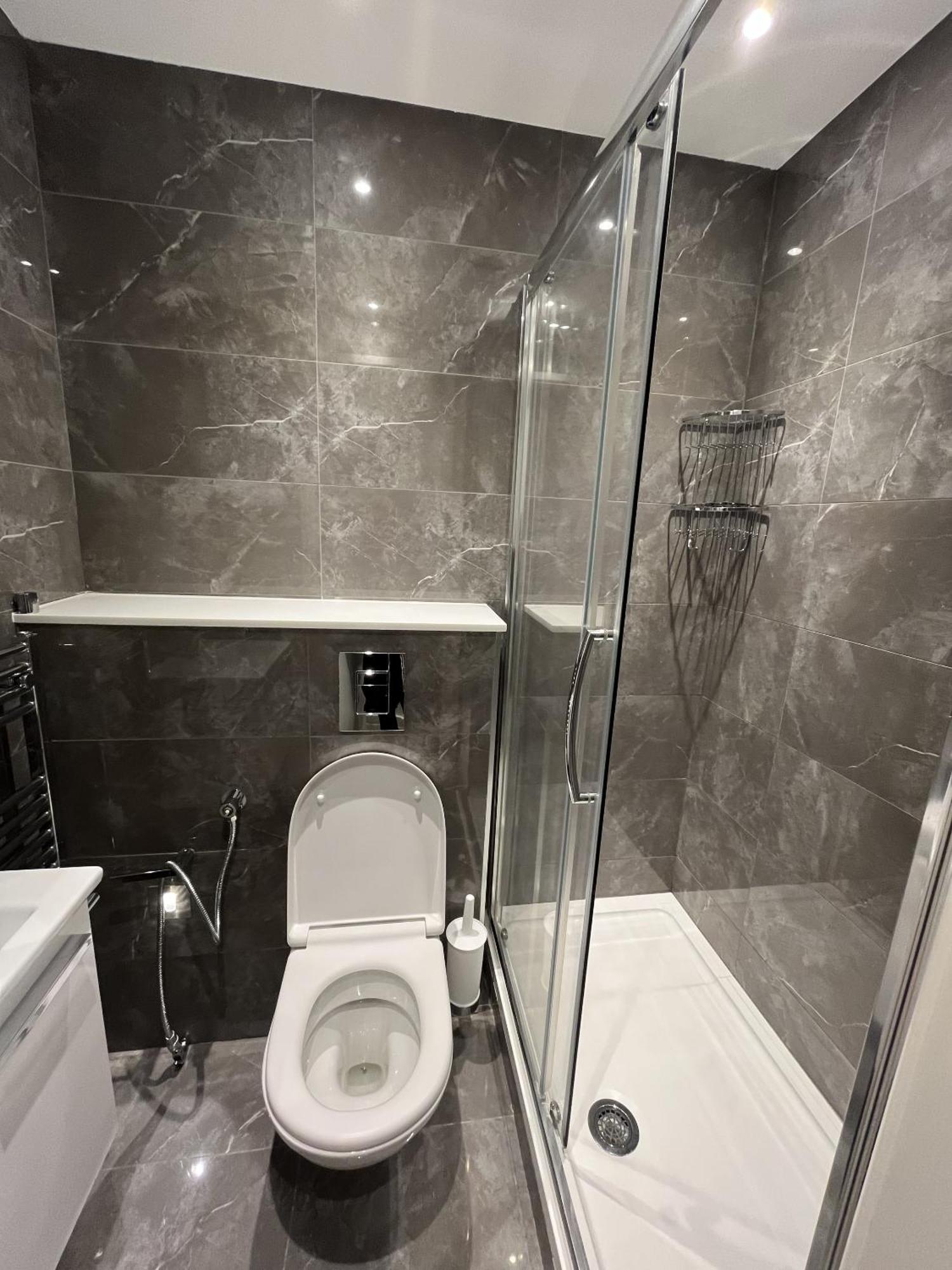 High Street Kensington Apartment *