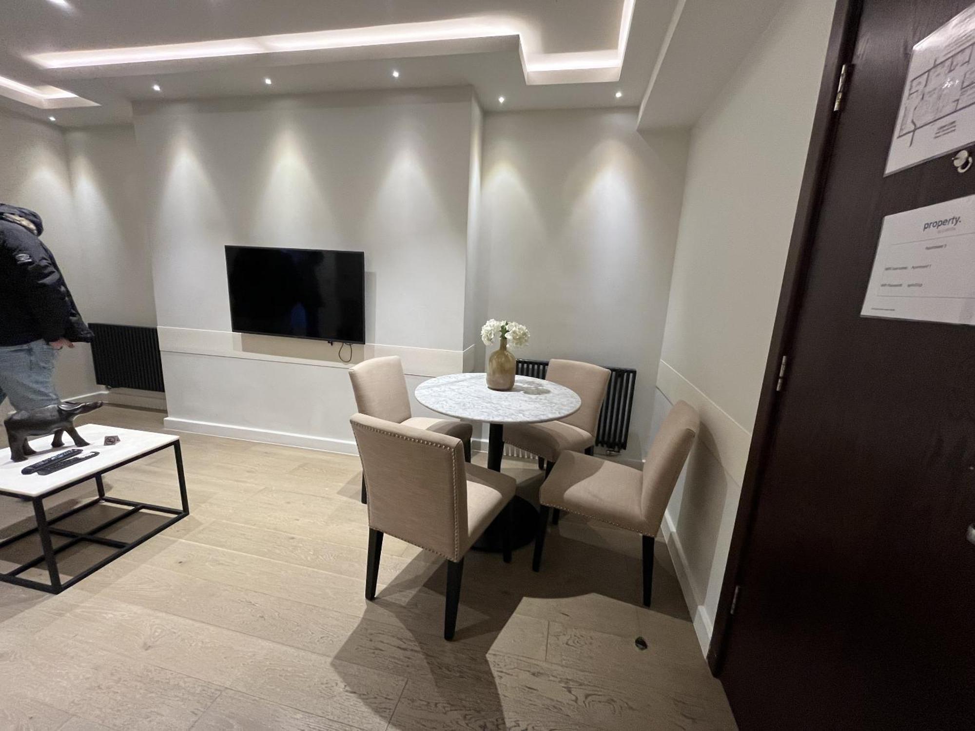High Street Kensington Apartment London