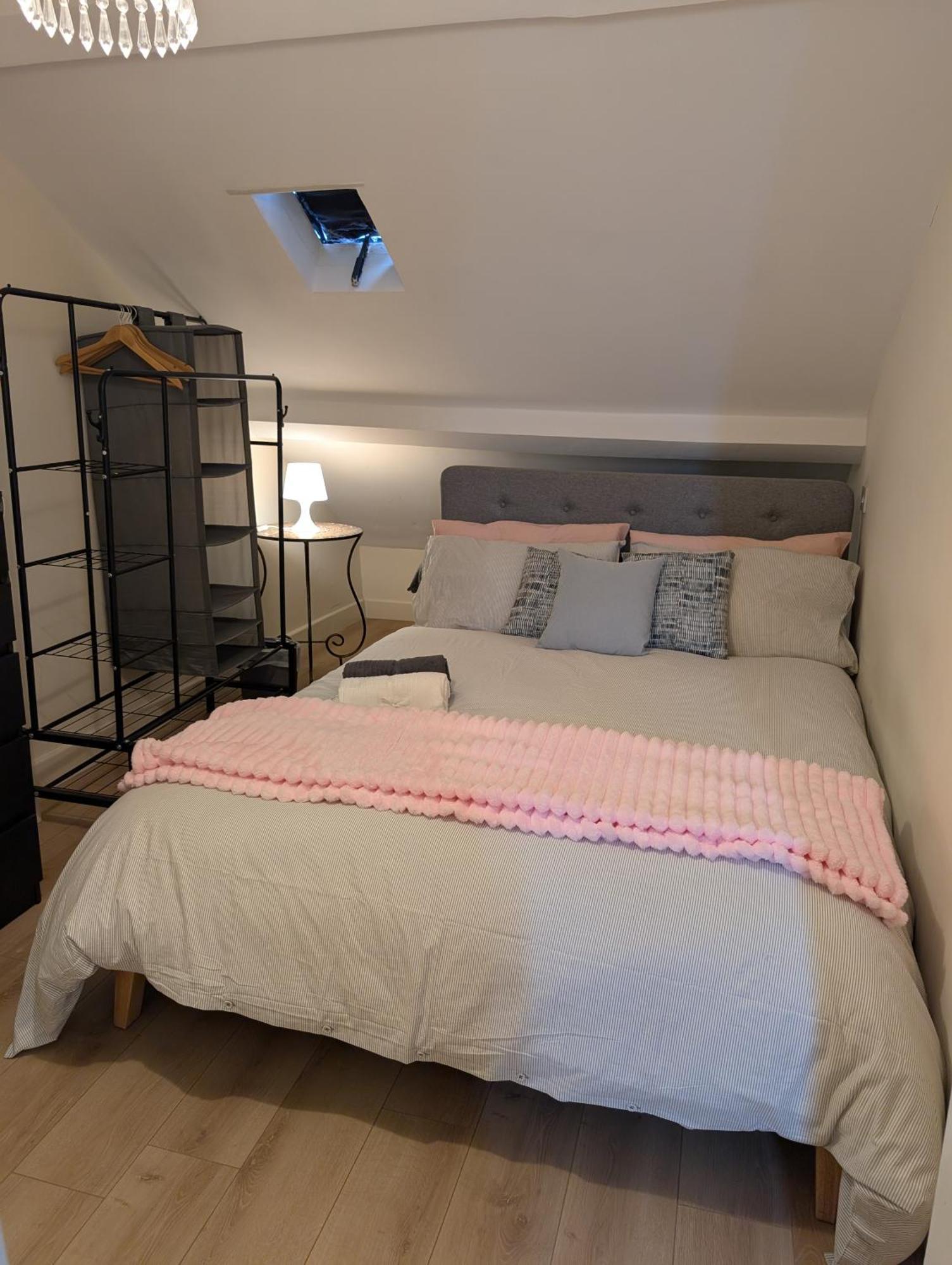 Cosy Modern One Bedroom In Hammersmith * London