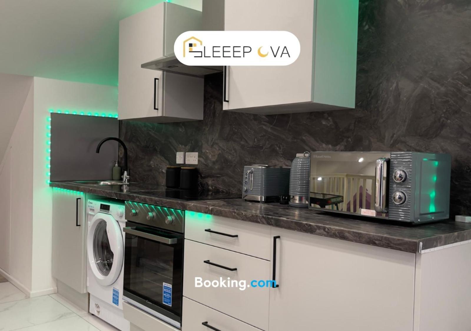 Last-minute Reserves L Premium Deals L Luxury & Modern 1 Bedroom 5plus Guests Couples Families Business Sleepova Short Lets & Serviced Apartment