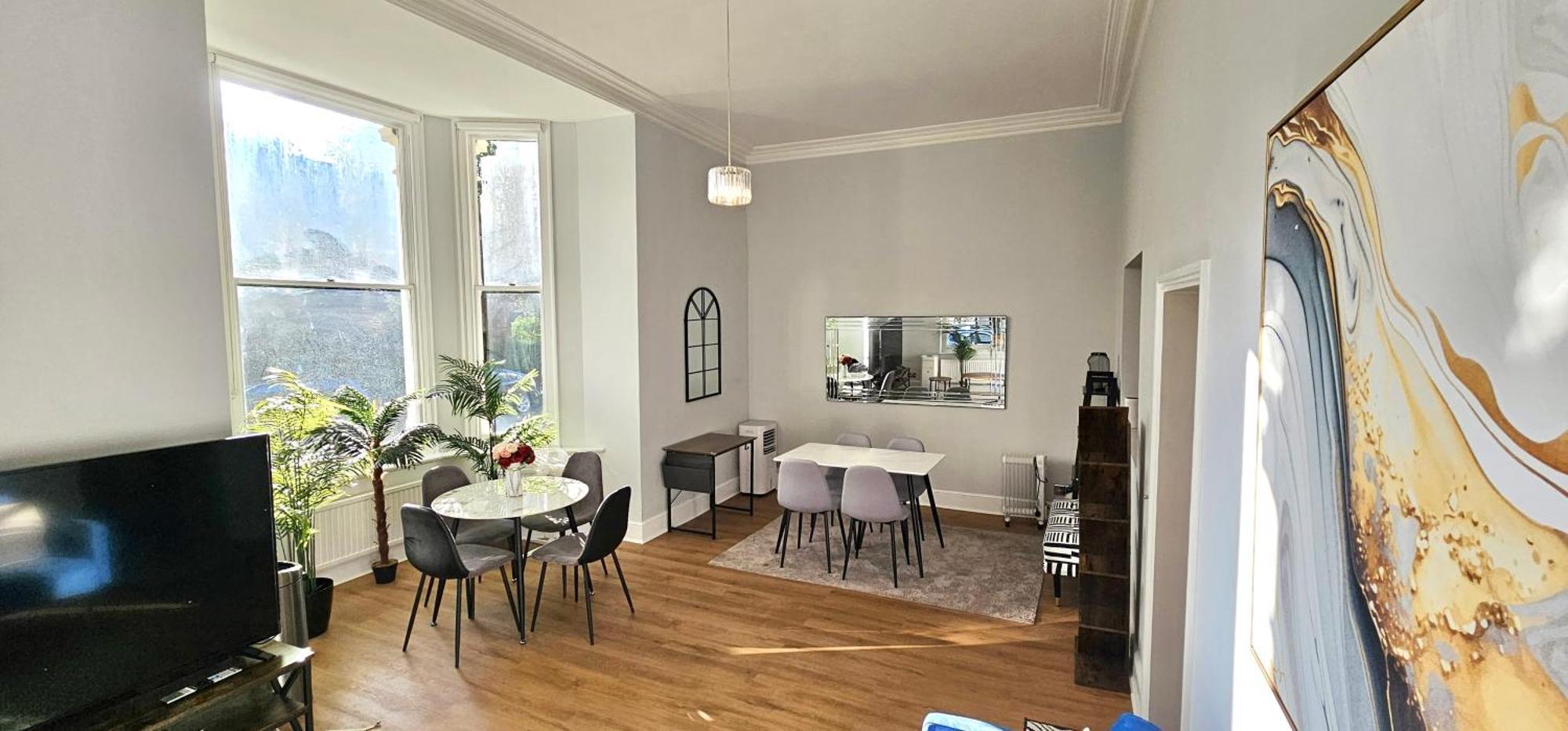 Lejlighed Kensington 2Bed Stucco Bright Large High Ceilings - Luxurylondonstays