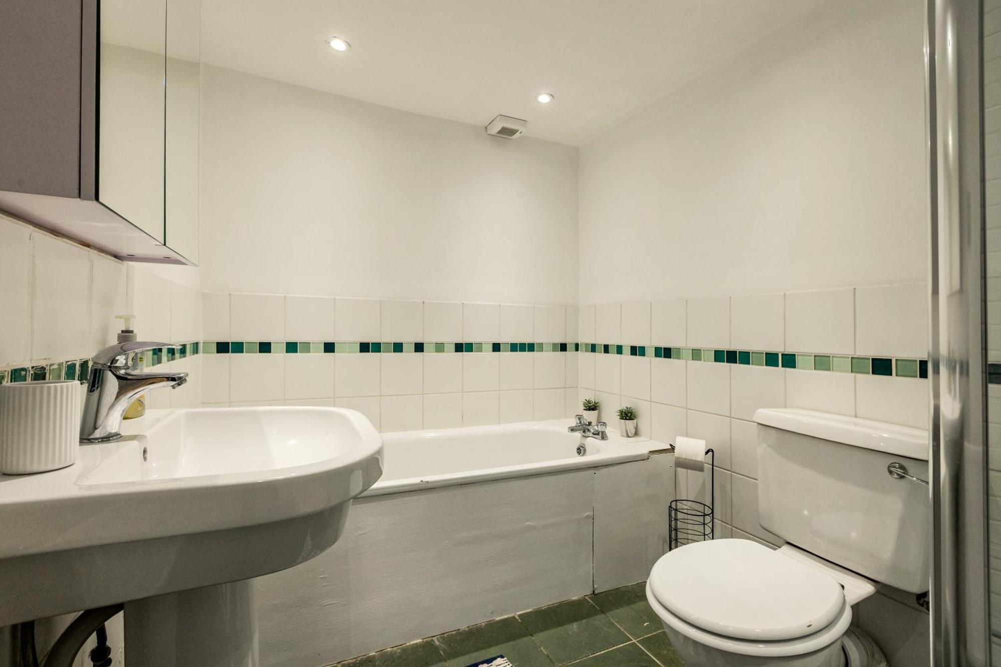 Leilighet 1br Flat Near River Thames, 9min Hammersmith Tube