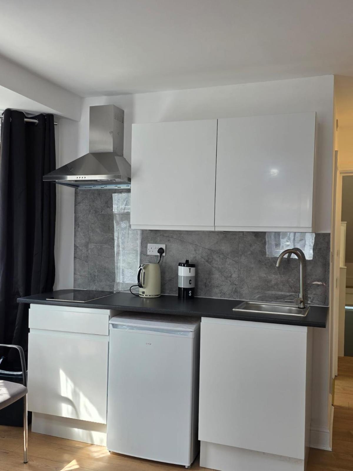 Guest house Dorset House At Upton Park London