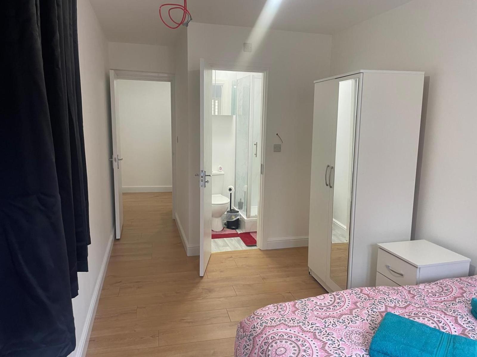 Dorset House At Upton Park Guest house
