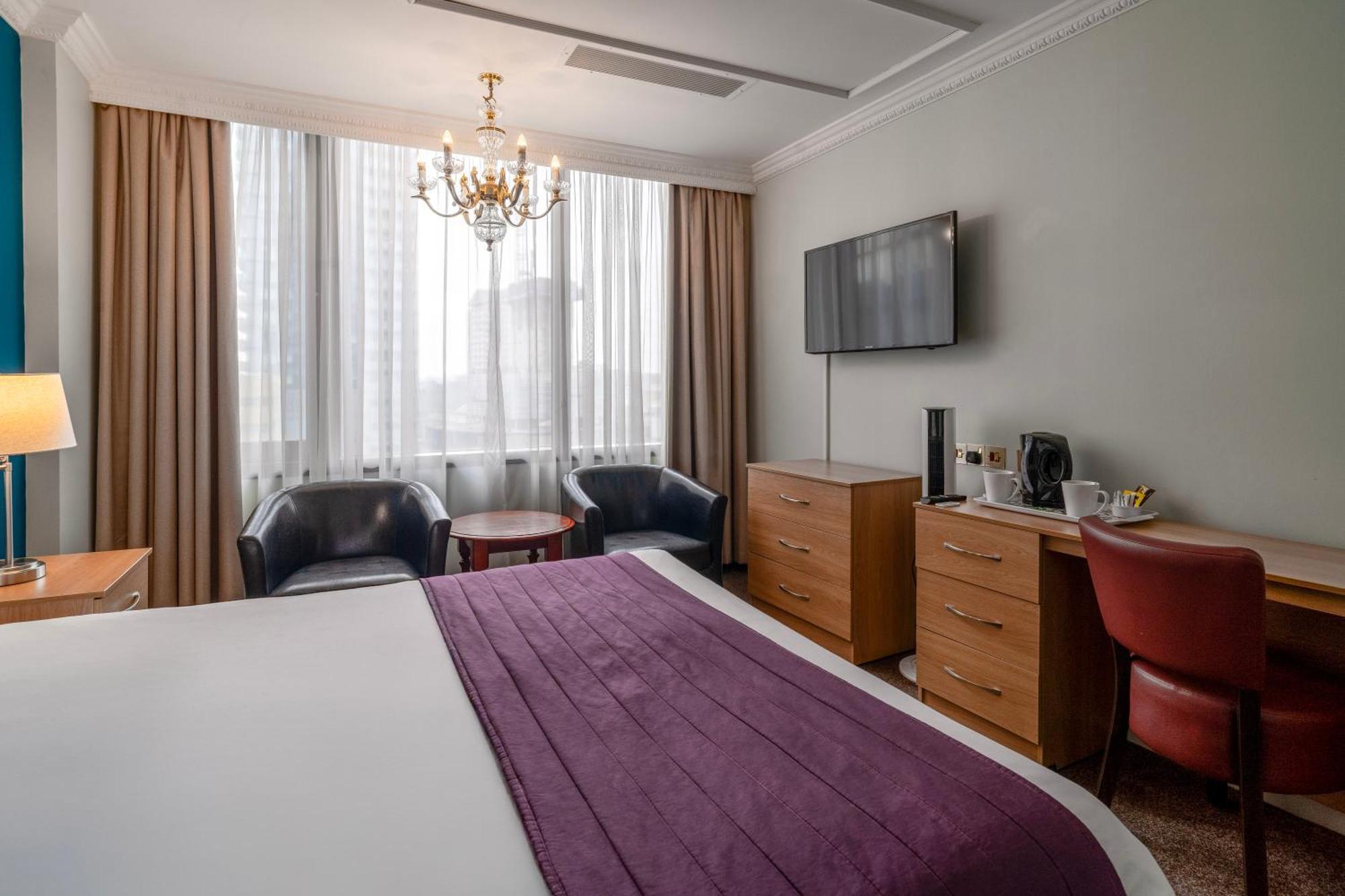 Hotel Britannia International Canary Wharf 4*