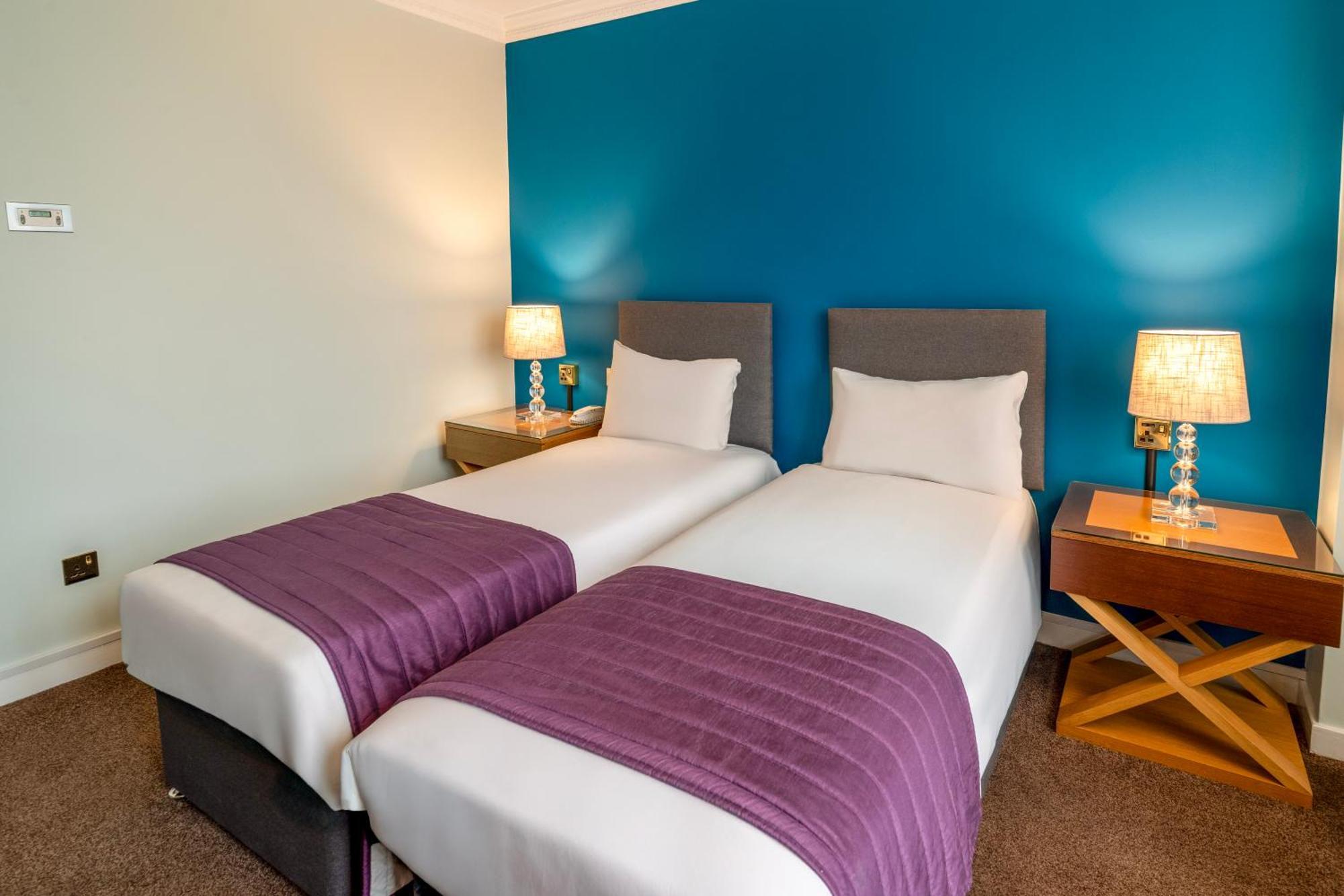 Hotel Britannia International Canary Wharf 4*