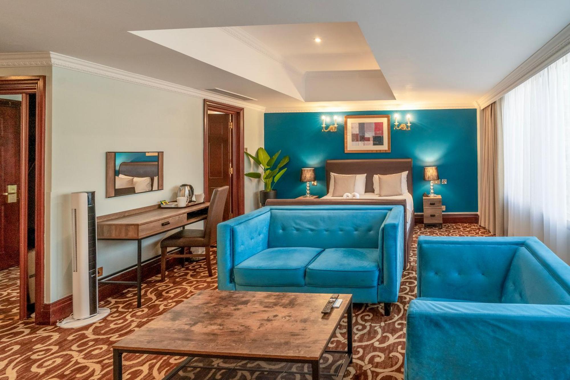 Britannia International Canary Wharf Hotel 4*