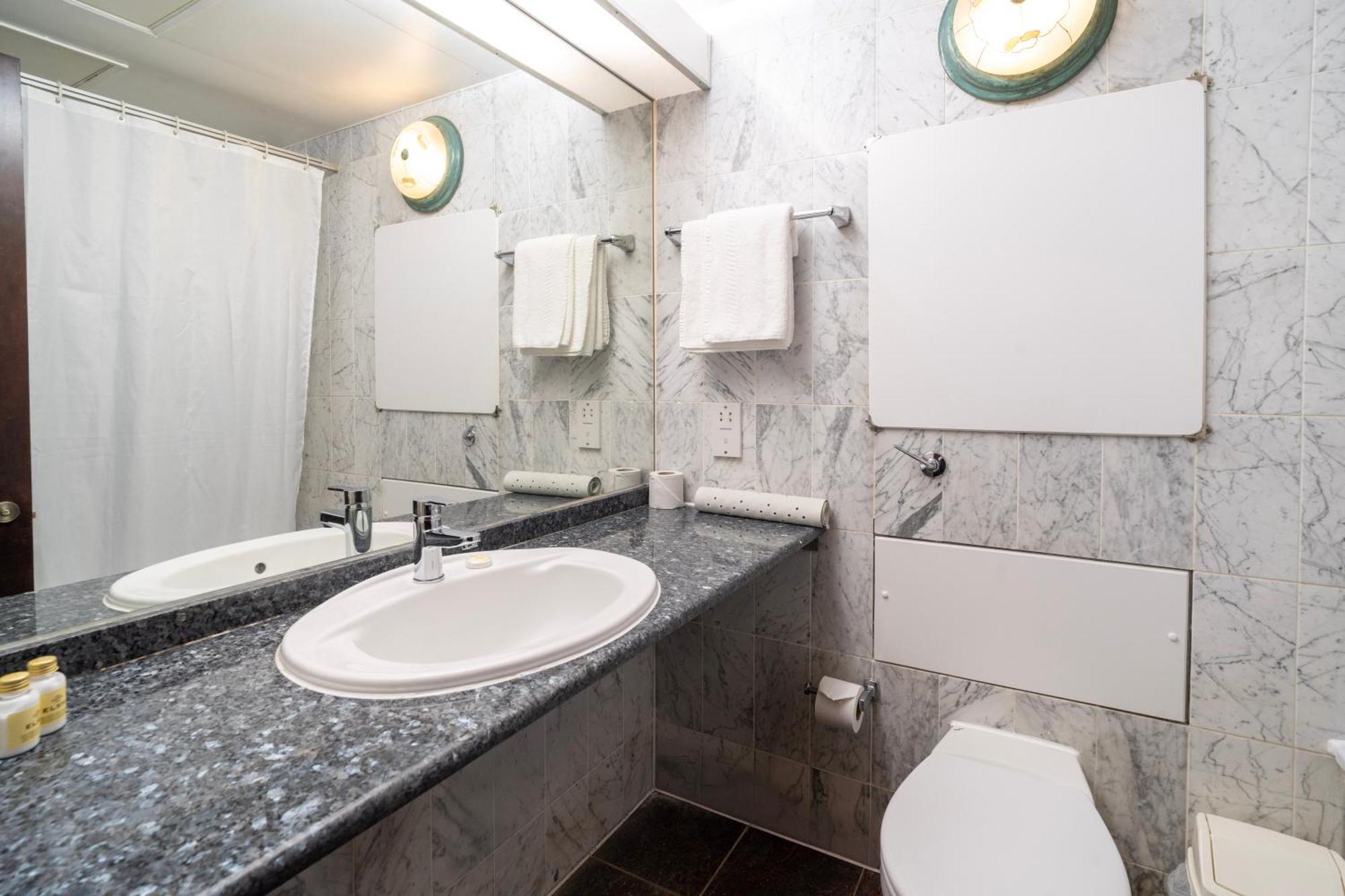 Hotel Britannia International Canary Wharf 4*