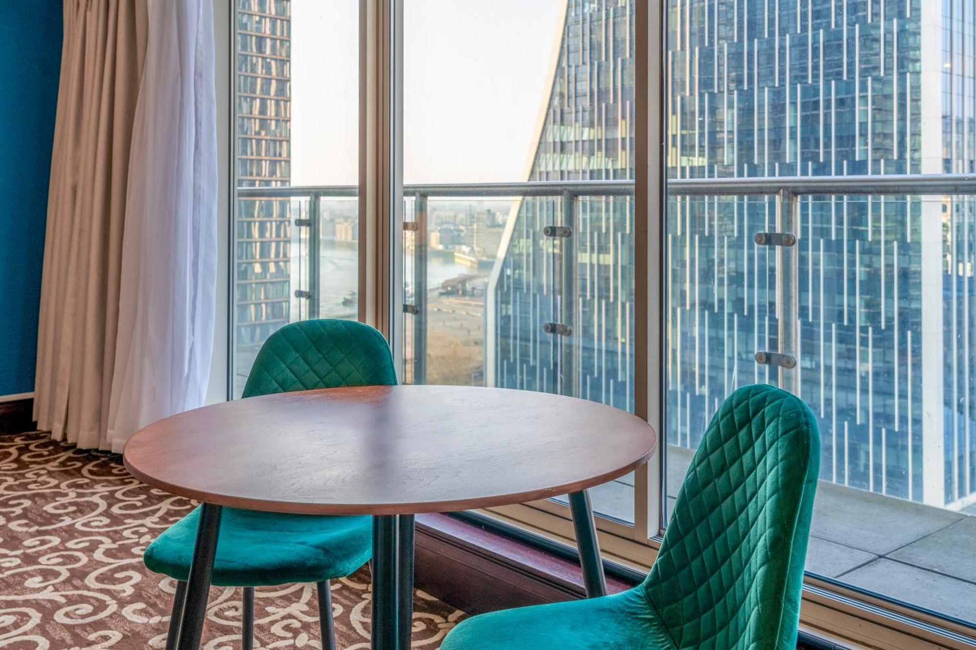 Britannia International Canary Wharf 4*