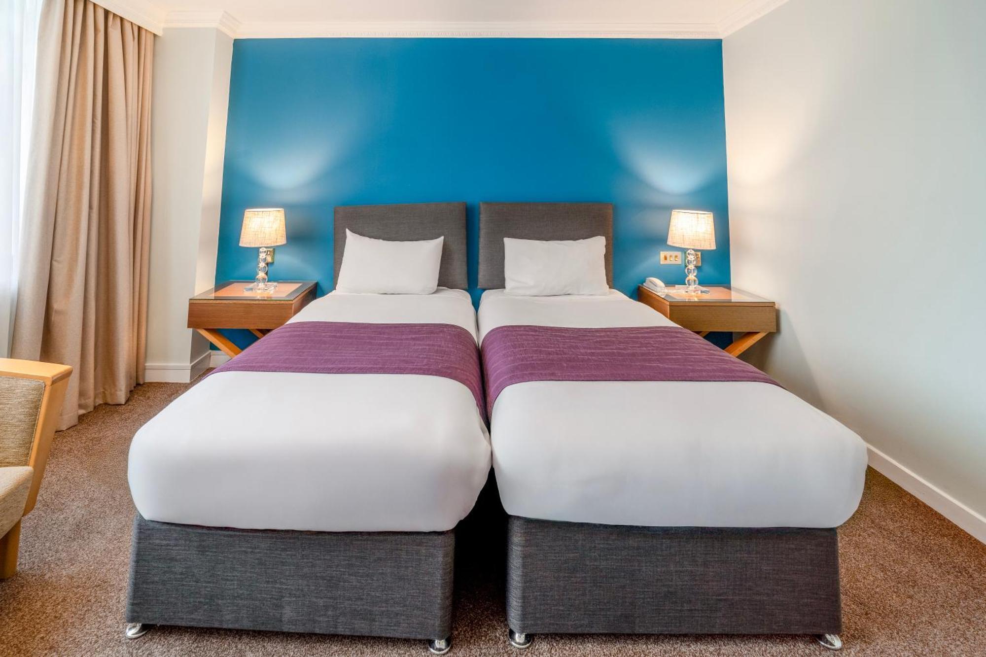 Britannia International Canary Wharf Hotel 4*