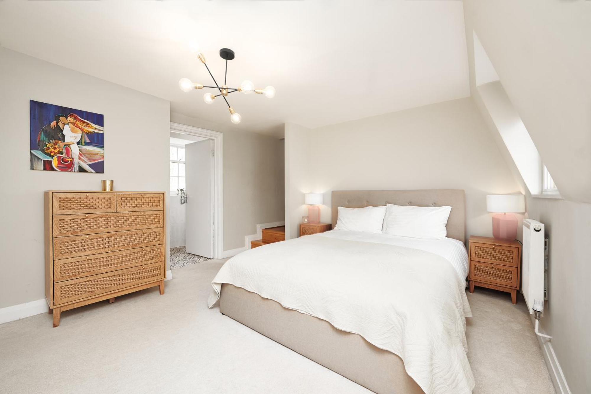 Relax & Recharge At Cozy Paddington, King Bed * Londen