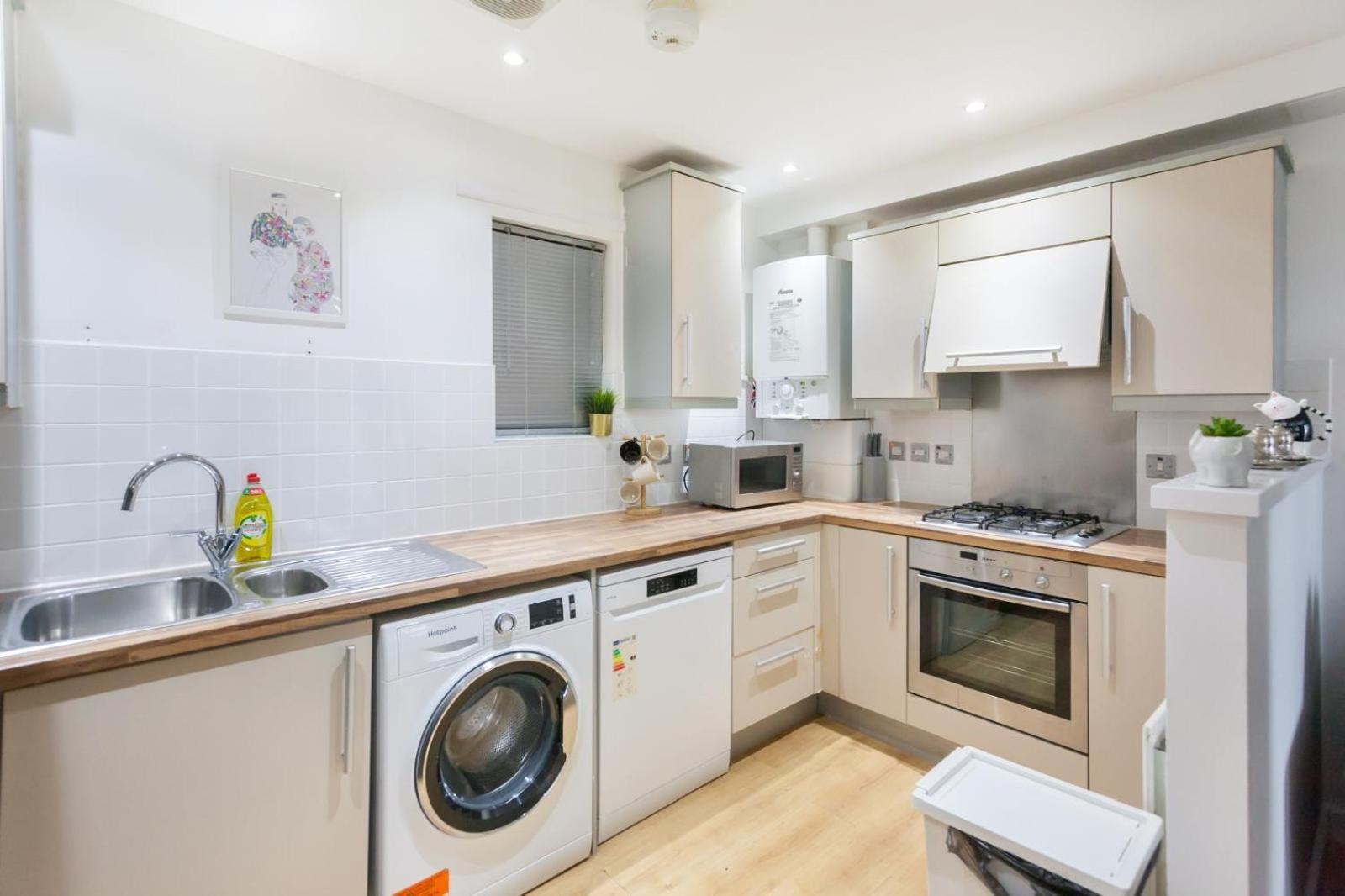 Cozy 2 Bedroom Near Tower Bridge Lägenhet *