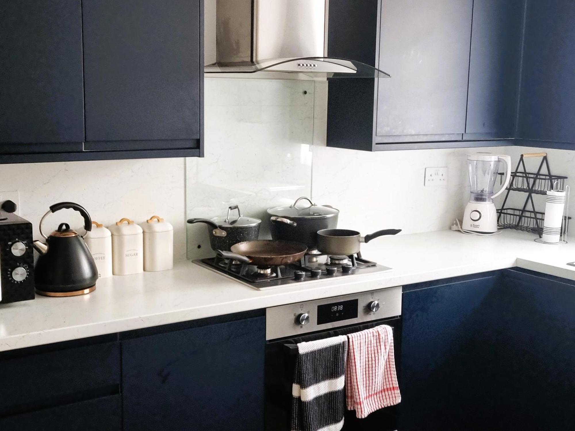Ferienhaus 3Bed 2Bath House-Free Parking-Hi Speed Wifi-Garden-Entire Home-2Mins From Train Station London