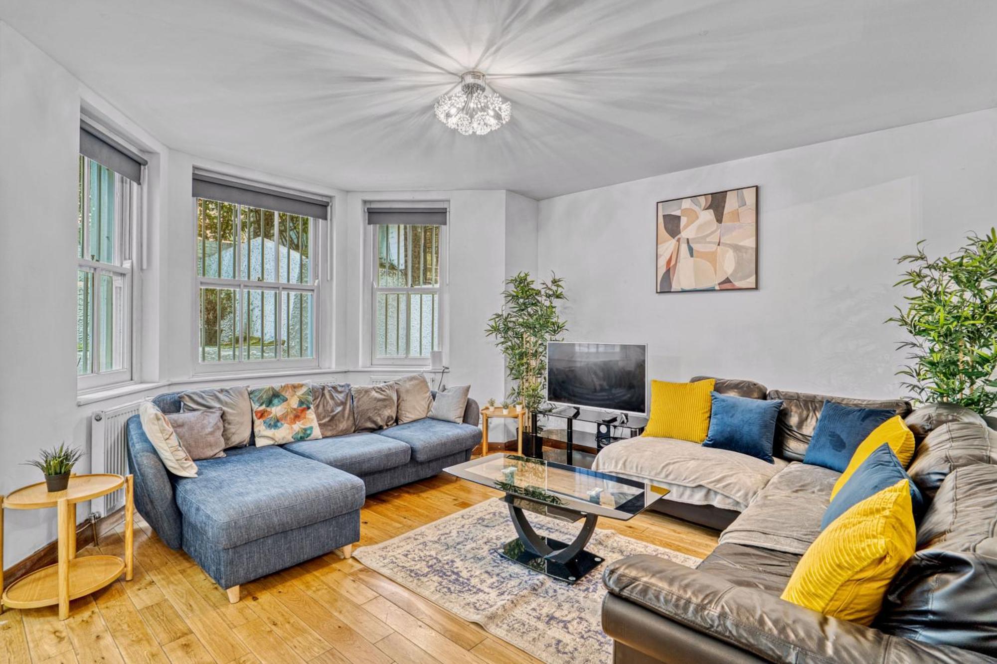 Semesterbostad Charming 3br By Redcliffe Gdns London