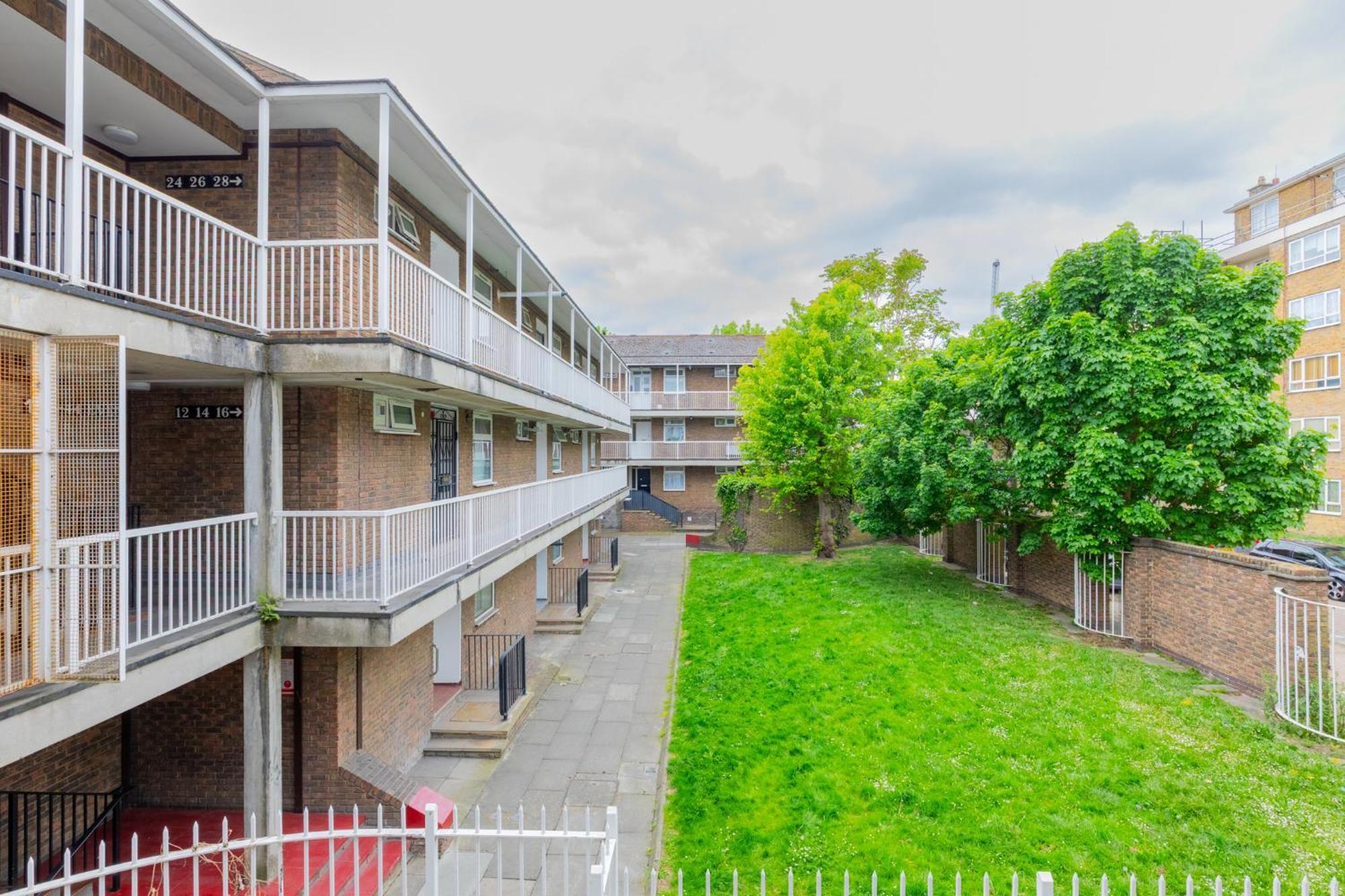 Characterful 1 Bedroom Flat Close To Dlr Lejlighed London