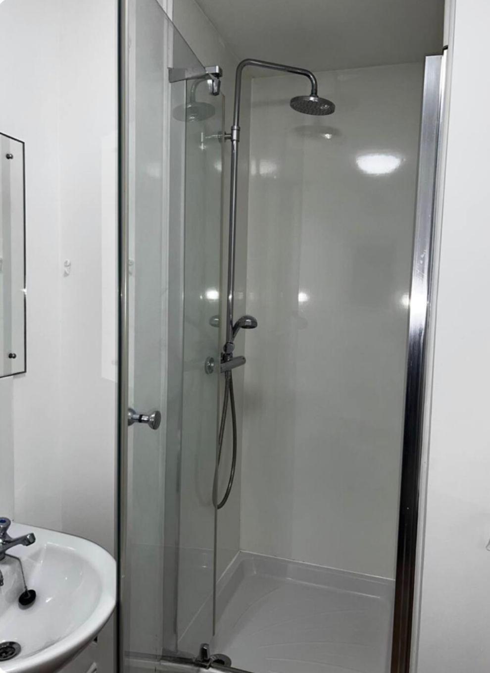Modern In Popular South Kensington Location Apartment London
