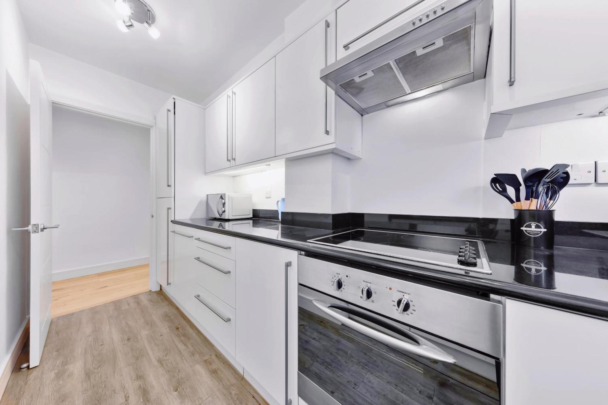 Fabulous With Terrace By Harrods Apartment *
